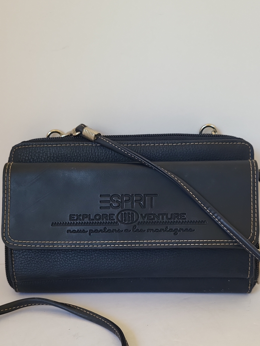 Y2K Esprit Navy Leather Crossbody Wallet